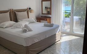 Petra Mare Apartments